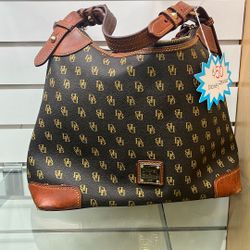 Dooney & Bourke Purse 