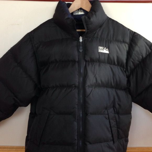 HIP HOP FANS UNITE, 90s FIRST DOWN PUFFER for Sale in Louisville