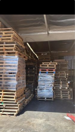Pallets 40 x 48”  $4