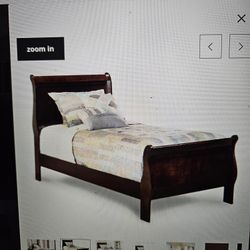 Ashley Furniture  Alisdair Twin Sleigh Bed