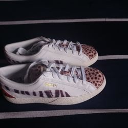 Pumas Women's Size 8
