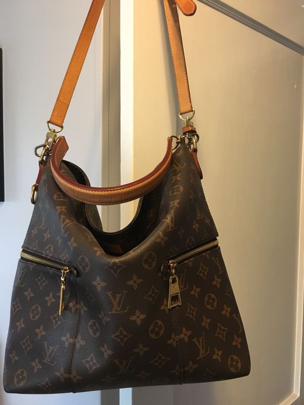 Louis Vuitton Purse (new style) - authentic for Sale in Weir, TX - OfferUp