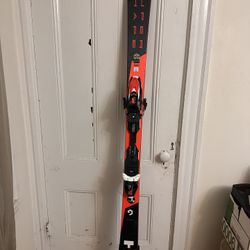 Head super shape + ARMADA Skis + SCOTT poles + Bindings