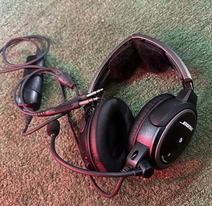 Bose A20 Aviation Headset with Bluetooth and Dual Plug Cable Case Included Black