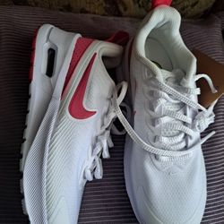 New Nike Women Size 6