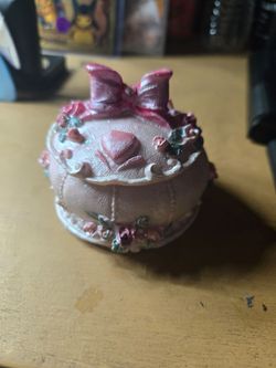Vintage lefton porcelain jewelry box