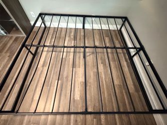 Black Metal Platform Bed Frame