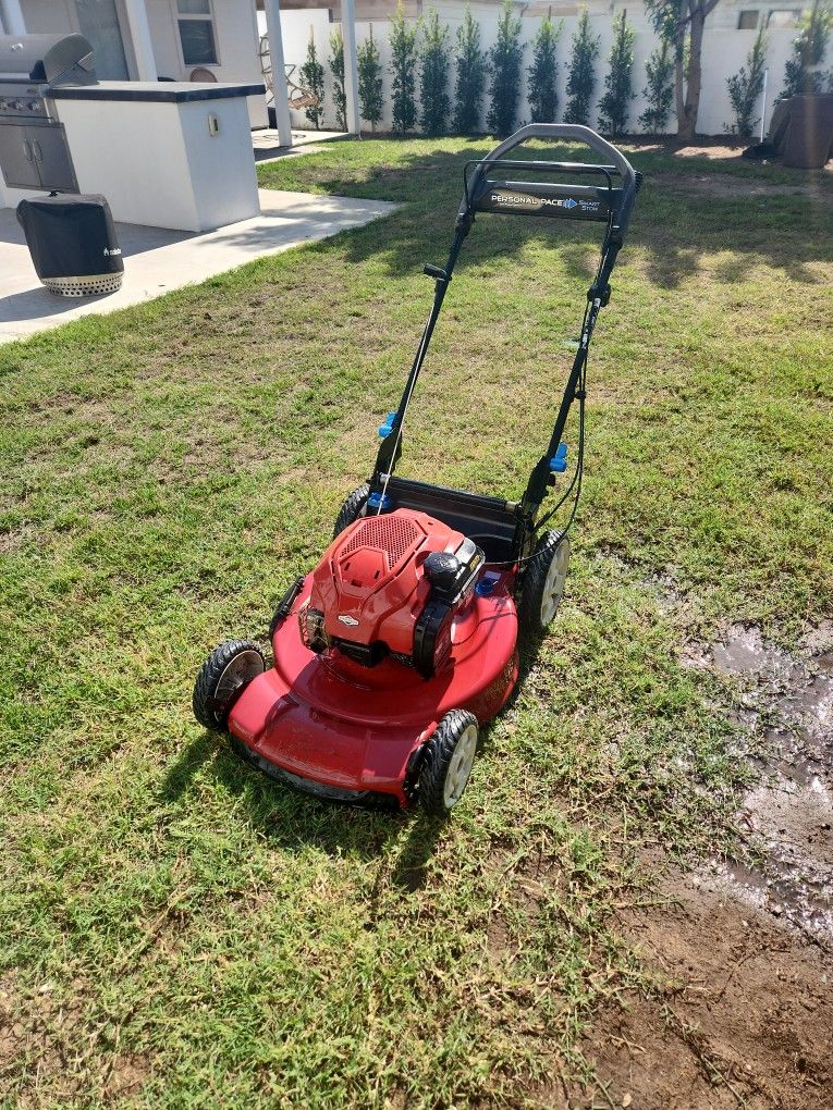 Briggs and stratton lawn mower auto push.