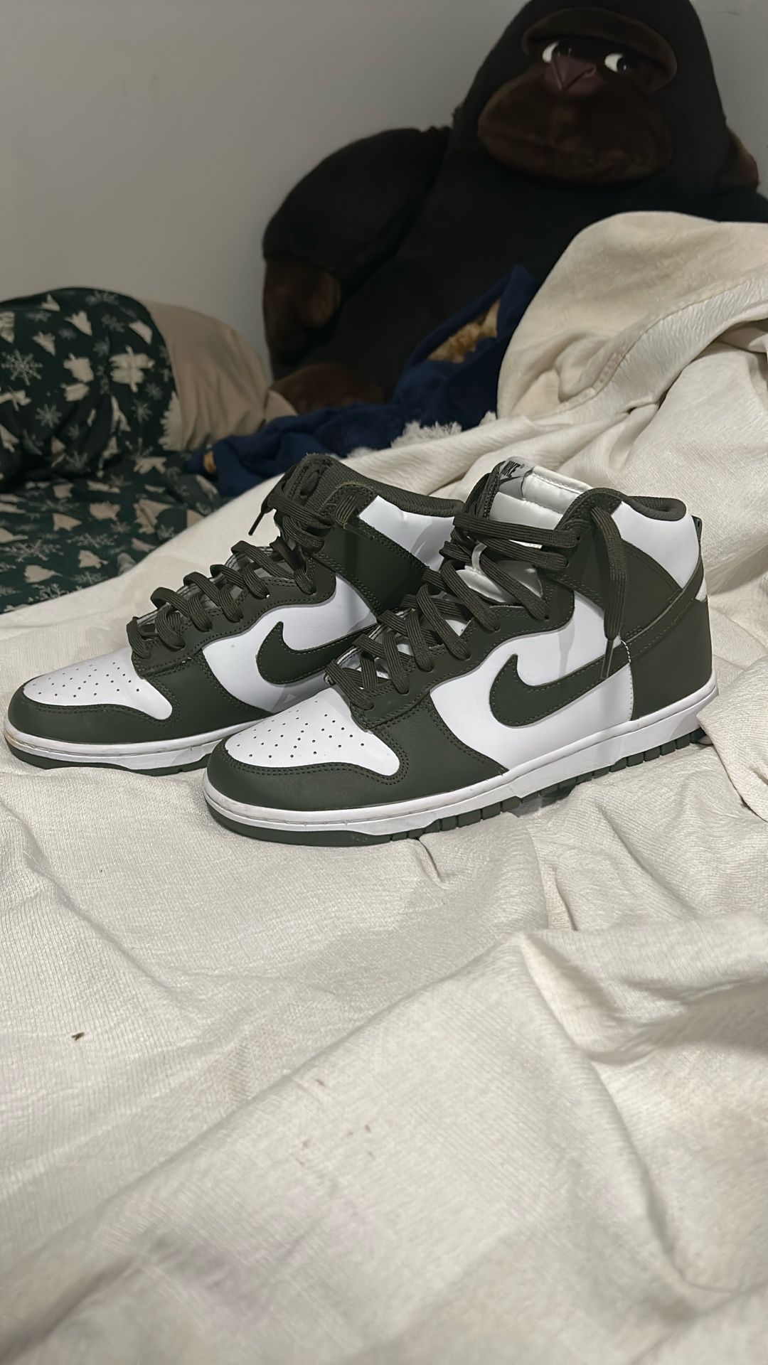 Nike Dunk High Size 11 Men’s “olive Green”