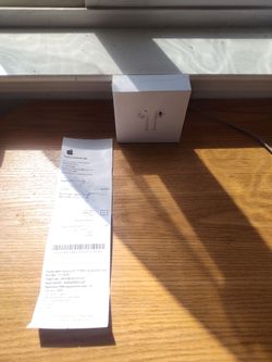 Apple AirPods Generation 2 (Lighting-C)