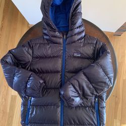 Patagonia Boy’s Down Hooded Jacket