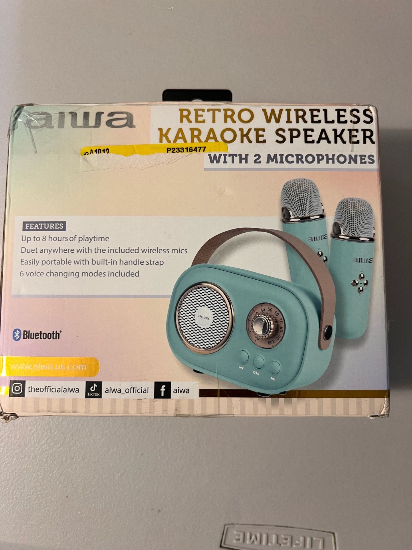 AIWA Retro Wireless Karaoke Speaker