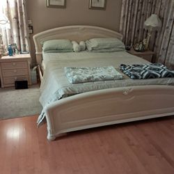 Cal King Bedroom Set 