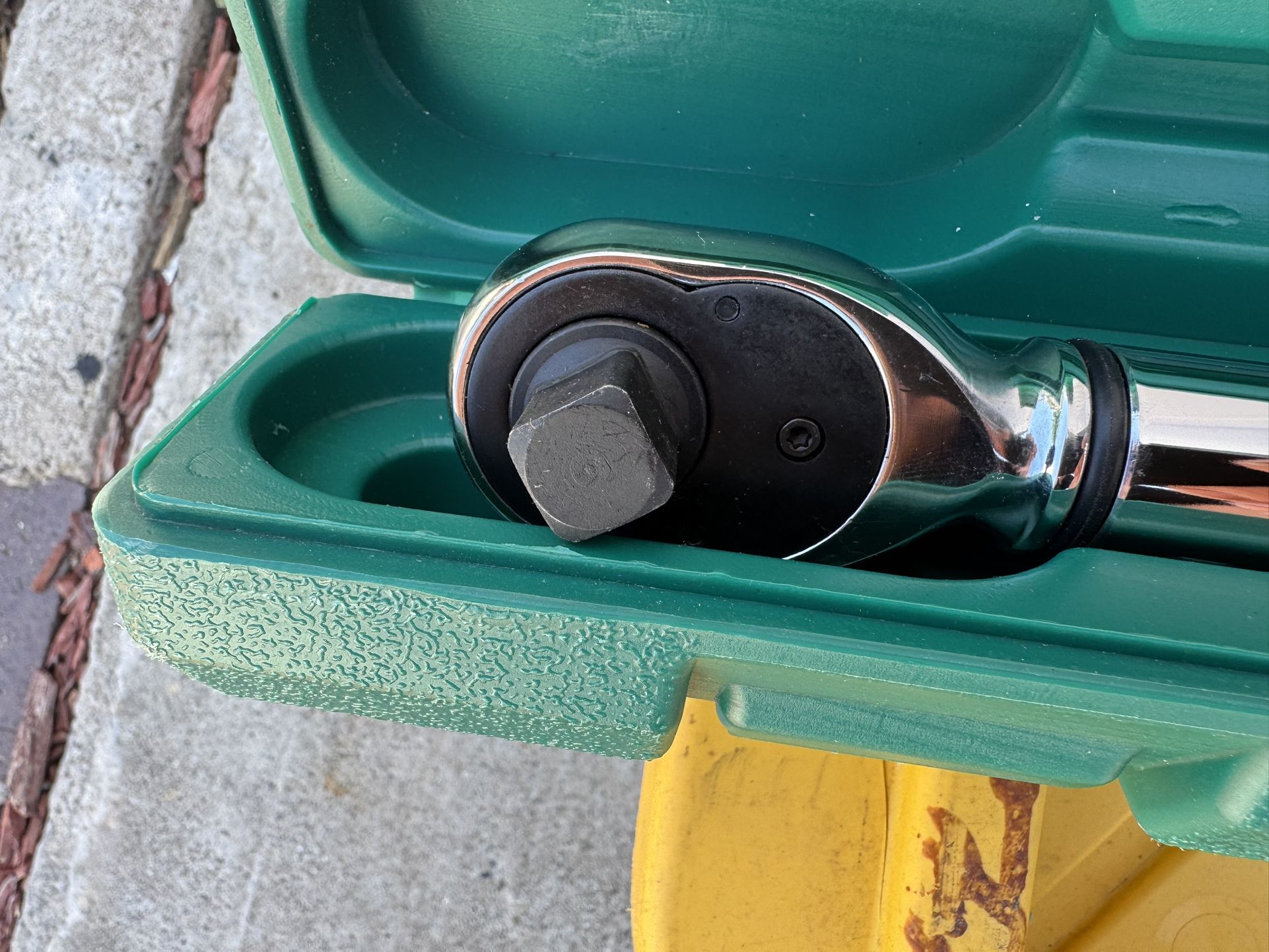 Saga Electronic Torque Wrench With Anglle