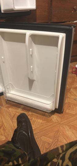 Mini fridge