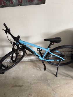Trek Marlin 5 Mountain Bike