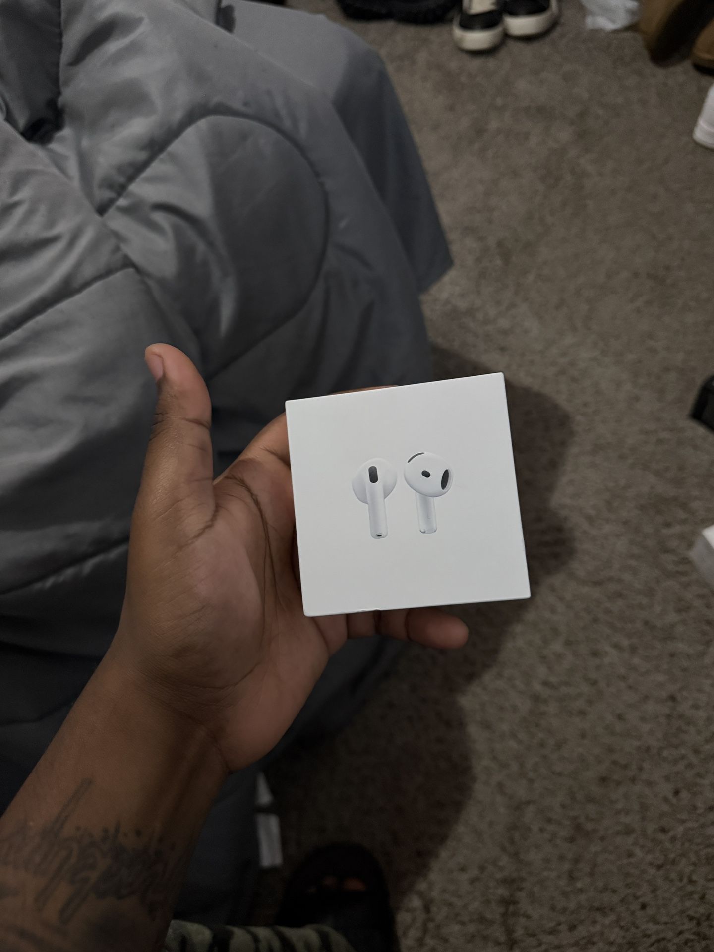 Airpods 4