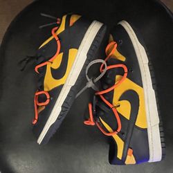 Nike Dunks 