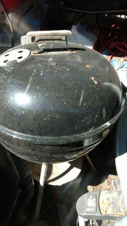 Kettle charcoal grill
