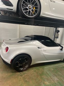 Alfa Romeo 4C