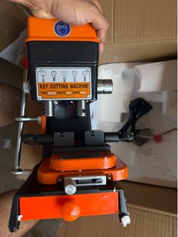Key Cutting duplicating Machine Cutter Car Key Copier Locksmith Tools US