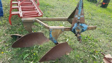 Ford double bottom plow