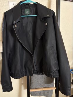 WOMENS LEATHER JACKET