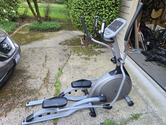 Elliptical - Vision Fitness X6200