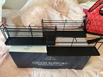 Magnetic spice rack holders