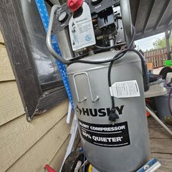 Husky 20 Galllon Air Compressor 