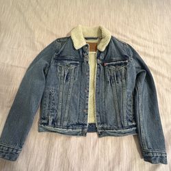 Levis Sherpa Trucker Jacket