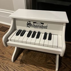 Kid’s Toy Piano