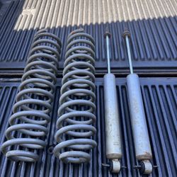 Jeep TJ / XJ Front Coil Springs & Shocks 
