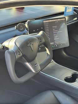 Tesla Model Y Yoke Steering Wheel
