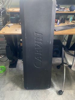 Free Carvin hardshell bass guitar case
