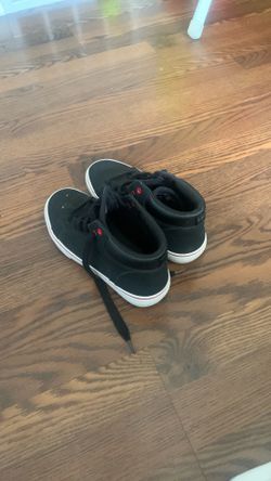 Used size 4 graduation shoes