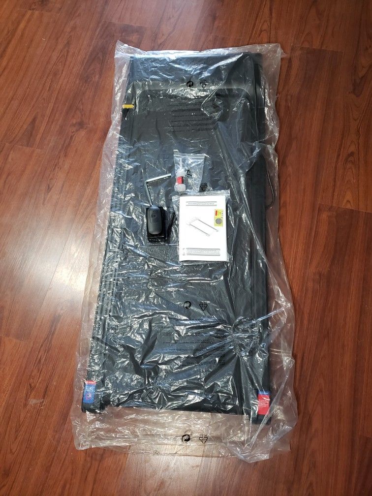 New Sienfix Walking Pad Under Desk Treadmill 2 in 1 Treadmills, Portable Walking Treadmill Installation-Free 2.5HP for Home/Office, 265lbs Max Weight