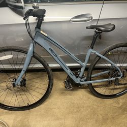 Beeezer Liberty 5R women/girls Bike 3x8 spd. Excellent size 16”