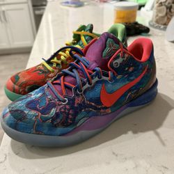   Kobe 8 GS 'What The Kobe' 2025 – Size US 6 Y  
