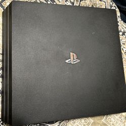 PS4 Pro 1 TB (read Description)