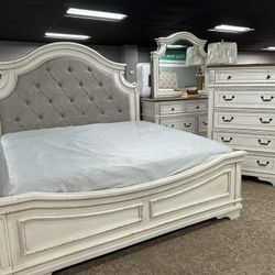 5pc Queen Bedroom Set 
