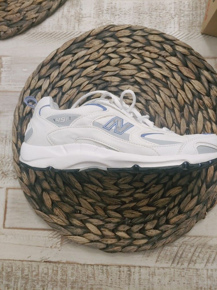 New Balance 491 Walking Shoes size 10 NEW