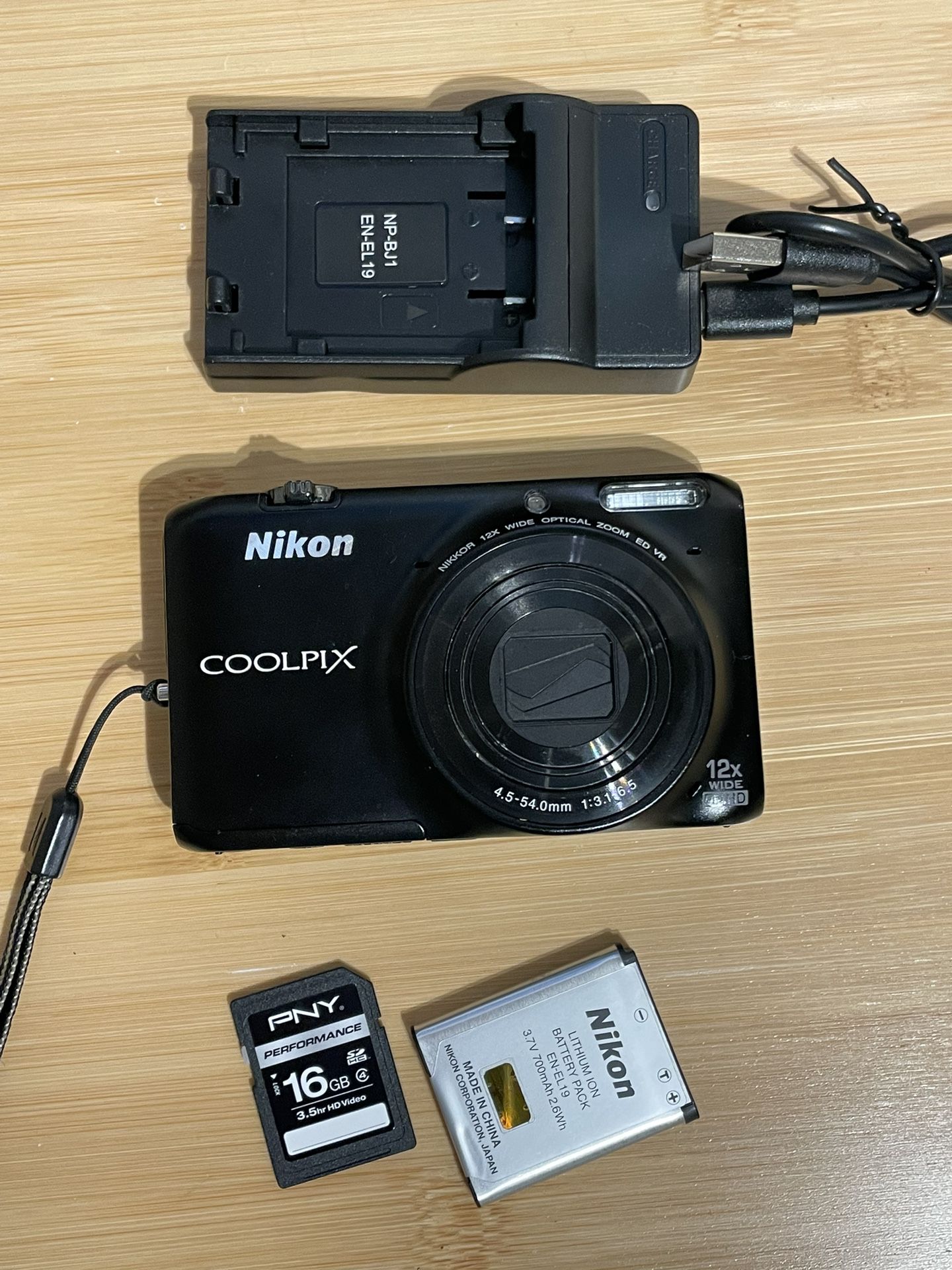 Nikon Coolpix S6500 Black Digital Camera Tested Works  Flash zoom video shutter all worker. Battery, memory card and charger is included.
