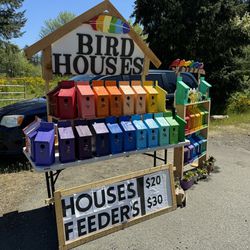 Bird Houses And Feeders! Don't Forget Mothers Day!