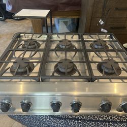 -Used DCS 6 Kitchen Top Gas Burner $600
