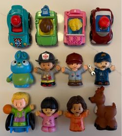 Fisher-Price Little People Cars and Figures Lot (12)