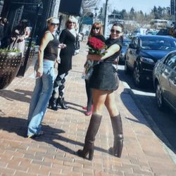 🎁GUCCI Boots like new 699$