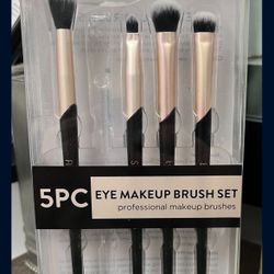New Makeup Brushes