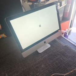 iMac 11,2 A1311 i5 500GB