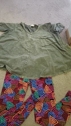 Lularoe leggings & top